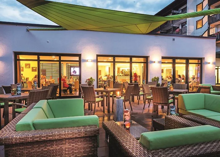 Отель Johannesbad Koenigshof 4*